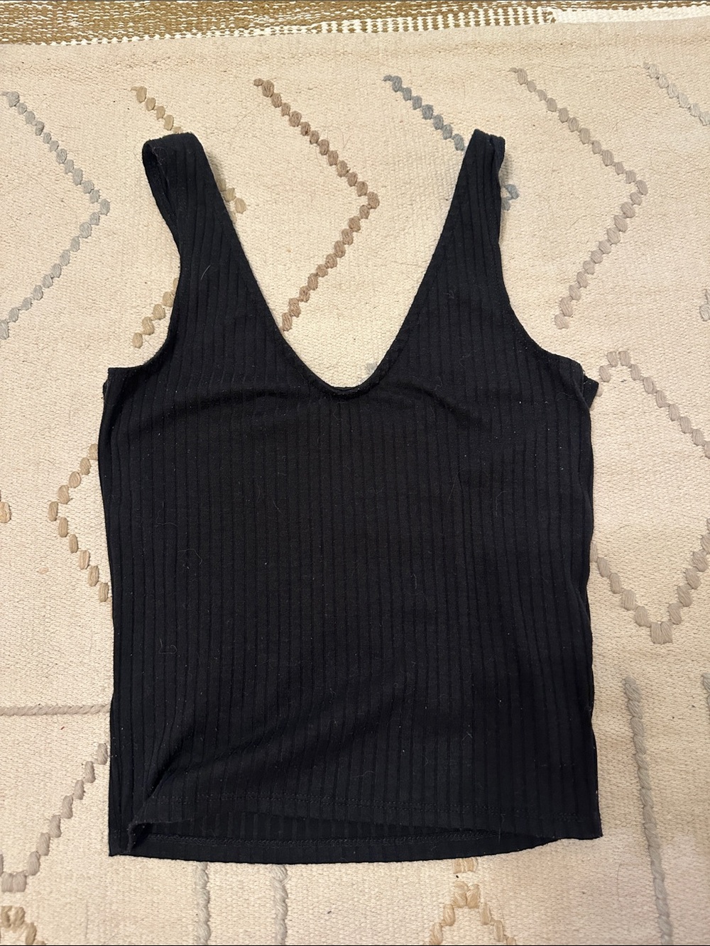 RVCA Black Ribbed V-Neck Open Back Tank Top - Women